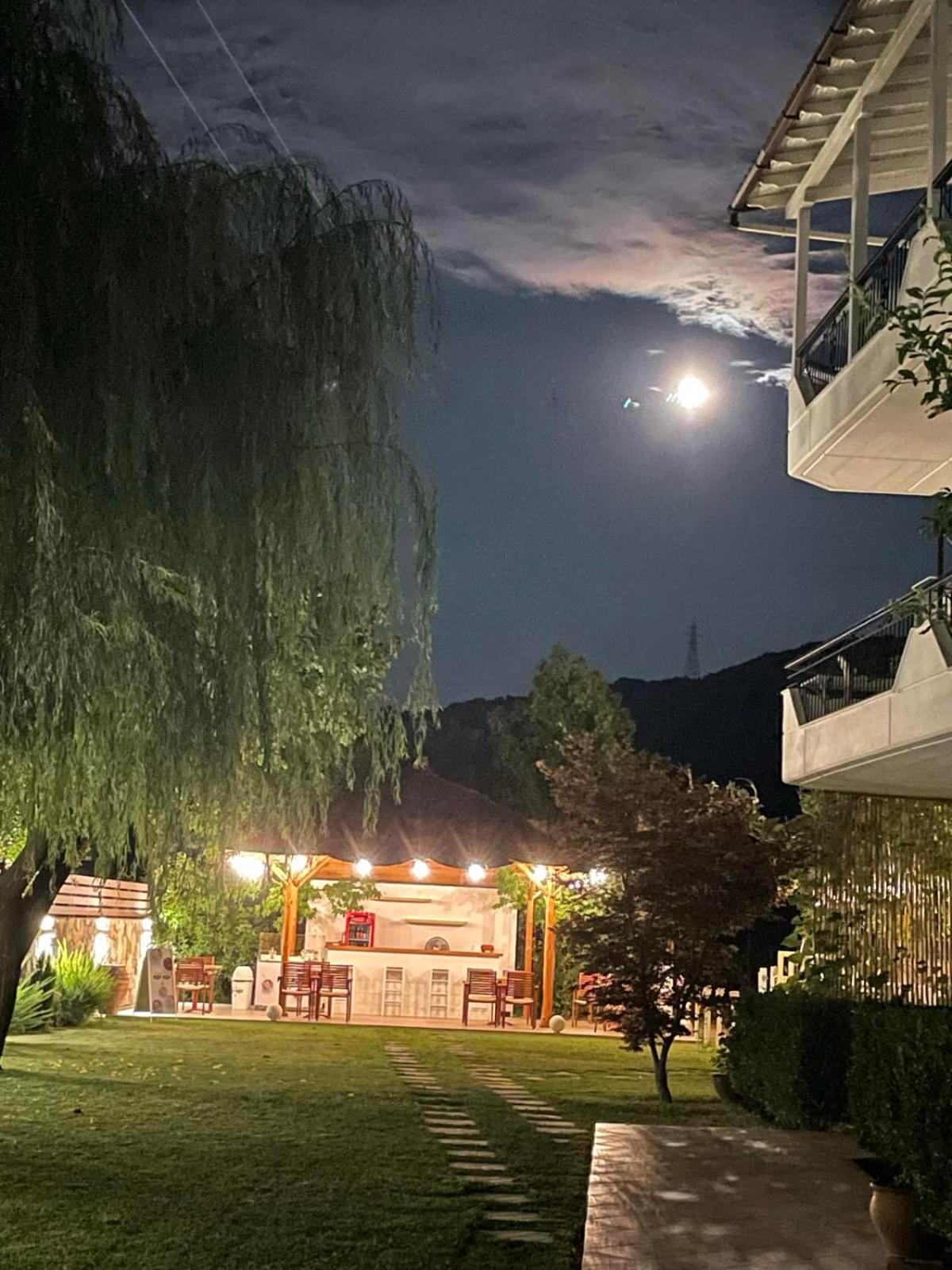 μηλιές Ξενοδοχείο με διαμερίσματα Σταυρός